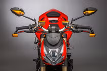 Soi “quái thú” Ducati Streetfighter 848 độ full đồ chơi LighTech