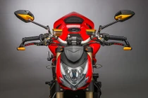 Soi “quái thú” Ducati Streetfighter 848 độ full đồ chơi LighTech
