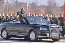 Xe siêu sang Nga - Aurus Senat mui trần bất ngờ lộ diện