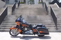 Harley CVO Street Glide 2015 giá 1,6 tỷ đồng tại Việt Nam