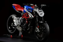 MV Agusta Brutale 800 giá 340 triệu mừng Quốc khánh Mỹ