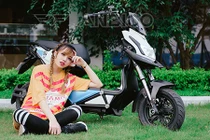 Teen Việt đọ cá tính với xe điện Anbico Zoe