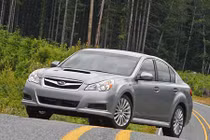 Subaru tại Việt Nam triệu hồi xe dính lỗi túi khí