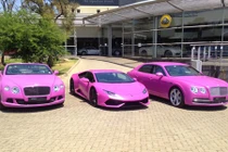 Lamborghini, Bentley hồng chóe chống ung thư vú