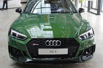 Audi ra mắt RS5 Coupe 2017 phiên bản “xanh đặc biệt“