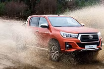 Hàng loạt xe Toyota Hilux tại Việt Nam dính lỗi rò rỉ nhiên liệu