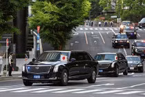 The Beast 2.0 của Tổng Thống Trump lăn bánh đến châu Á