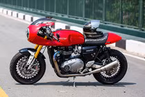 Môtô Triumph Thruxton R độ giá hơn 800 triệu tại Sài Gòn