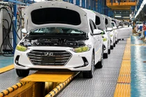 Chi tiết Hyundai Elantra giảm gần 100 triệu "đấu" Kia Cerato