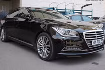 Hyundai Genesis giá 2,5 tỷ đầu tiên ra biển trắng tại VN