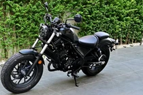 Cận cảnh Honda Rebel 300 E-Clutch, chỉ từ 121 triệu đồng