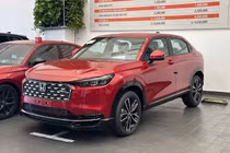 Honda HR-V 2025 vừa ra mắt đã giảm 30 triệu "đấu" Yaris Cross