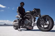 "Cá mập" X132 Hellcat Combat siêu độc trên sa mạc muối