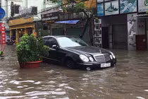 Bảo dưỡng xe ôtô thế nào khi bị ngập nước?