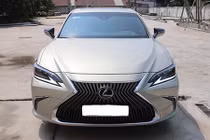 Lexus ES 250 mới dùng 3 tháng “bay” 300 triệu ở Sài Gòn