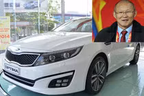 HLV U23 Việt Nam được thưởng nóng “xế hộp” Kia Optima 