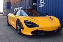 "Đập thùng" siêu xe McLaren 720S Spider hơn 23 tỷ tại Việt Nam 