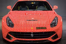 "Soi" siêu xe Ferrari F12 Louis Vuitton hơn 4 tỷ đồng 