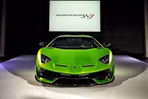 Siêu xe Lamborghini Aventador SVJ giá 35 tỷ tại Thái Lan?