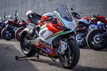 Siêu môtô Ducati Panigale V4 Nicky Hayden giá từ 1,6 tỷ 