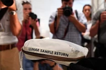 Bụi đắt nhất quả đất, một túi bán giá 40 tỷ đồng 