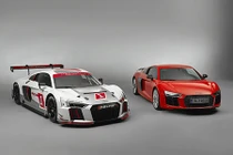 Audi R8 LMS 2016 được bán thương mại giá hơn 8 tỷ đồng