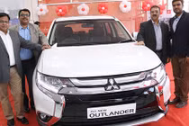 Mitsubishi Outlander 2018 "chốt giá" 1,063 tỷ đồng tại Ấn Độ