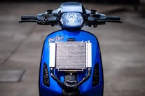 Cận cảnh xe ga Vespa Sprint 300 độc nhất thế giới 