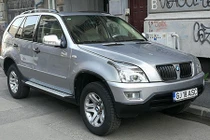 Xe SUV SCEO TQ “nhái trắng trợn” BMW X5 