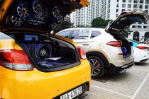 Tận thấy dàn loa ôtô "khủng" trị giá cả tỷ đồng thi đấu ở Hà Nội