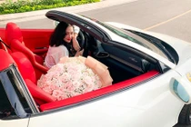 Hot girl Sài Gòn tậu siêu xe Ferrari 458 Spider biển Lào