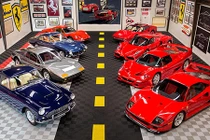 Chiêm ngưỡng bộ sưu tập Ferrari trị giá hơn 12 triệu USD 