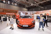 MG Việt Nam hút khách tại VMS 2024, Cyberster giá 3,2 tỷ đồng