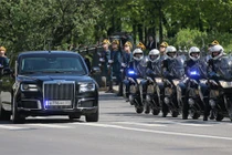 Siêu xe sang limousine chở Tổng thống Putin tại lễ nhậm chức