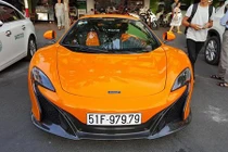 Siêu xe tiền tỷ McLaren 650S biển thần tài “đi chợ” SG