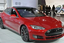 Tesla Model S lên ngôi “ông hoàng xe điện” tại Mỹ