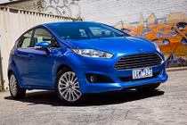 Hàng trăm nghìn xe Ford triệu hồi do thiết kế chốt cửa