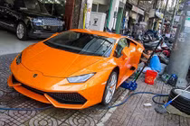Siêu xe Lamborghini Huracan thứ 7 “màu độc” tại Việt Nam