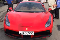 Ferrari độ 1 tỷ đồng tại Đà Nẵng ra biển "ngũ quý 5"