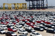 Xe ôtô nhập khẩu vào Việt Nam tăng mạnh đầu tháng 8/2018