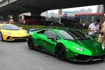 Siêu xe triệu đô bị Cảnh sát giao thông Hà Nội "tóm gọn"