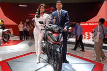Đa dạng sắc màu Honda tại triển lãm xe máy Việt Nam 2016