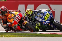 Hãy khép lại những “lùm xùm” giữa Rossi và Marquez