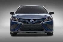 Toyota Camry bị "khai tử" tại quê nhà Nhật Bản do doanh số ế ẩm
