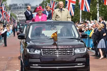 Bộ sưu tập "xế hộp" đồ sộ của Hoàng gia Anh