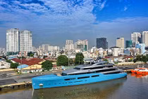 Siêu du thuyền AVIVA giá 150 triệu USD cập cảng Sài Gòn