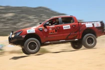 Nóng như rang tại giải đua xe địa hình trên cát 2015