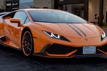 Siêu phẩm Lamborghini Huracan độ "dàn áo cam" cực độc