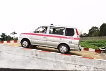 Kiến thức khởi hành ngang dốc cho người lái ôtô số sàn