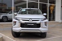 Chi tiết Mitsubishi Triton MIVEC 4x4 giá 818 triệu tại Việt Nam